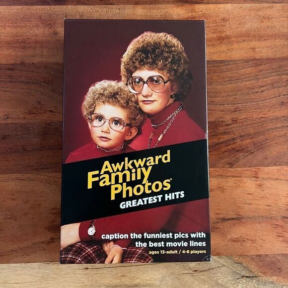 Awkward Family Photos Game - Picture 1 of 8